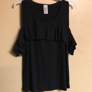 True light Black ribbed cold shoulder top